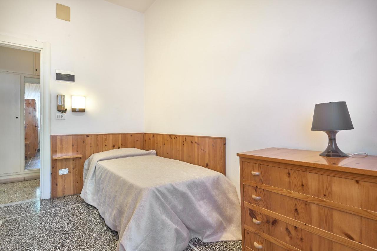 Albergo Natalina Finale Ligure Exteriér fotografie