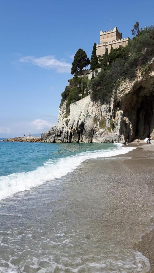 Albergo Natalina Finale Ligure Exteriér fotografie